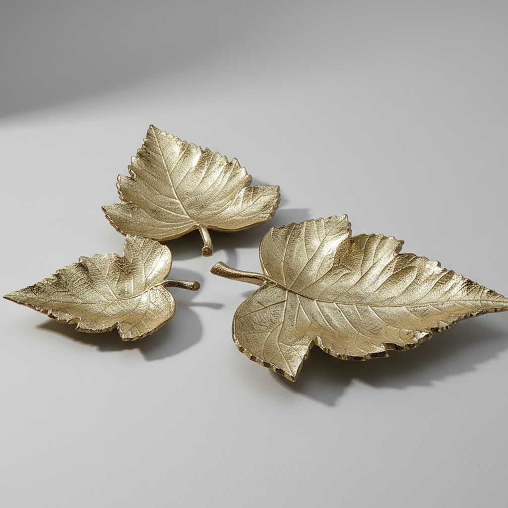 Plat Décoratif Feuille Dorée En Forme De Cœur
