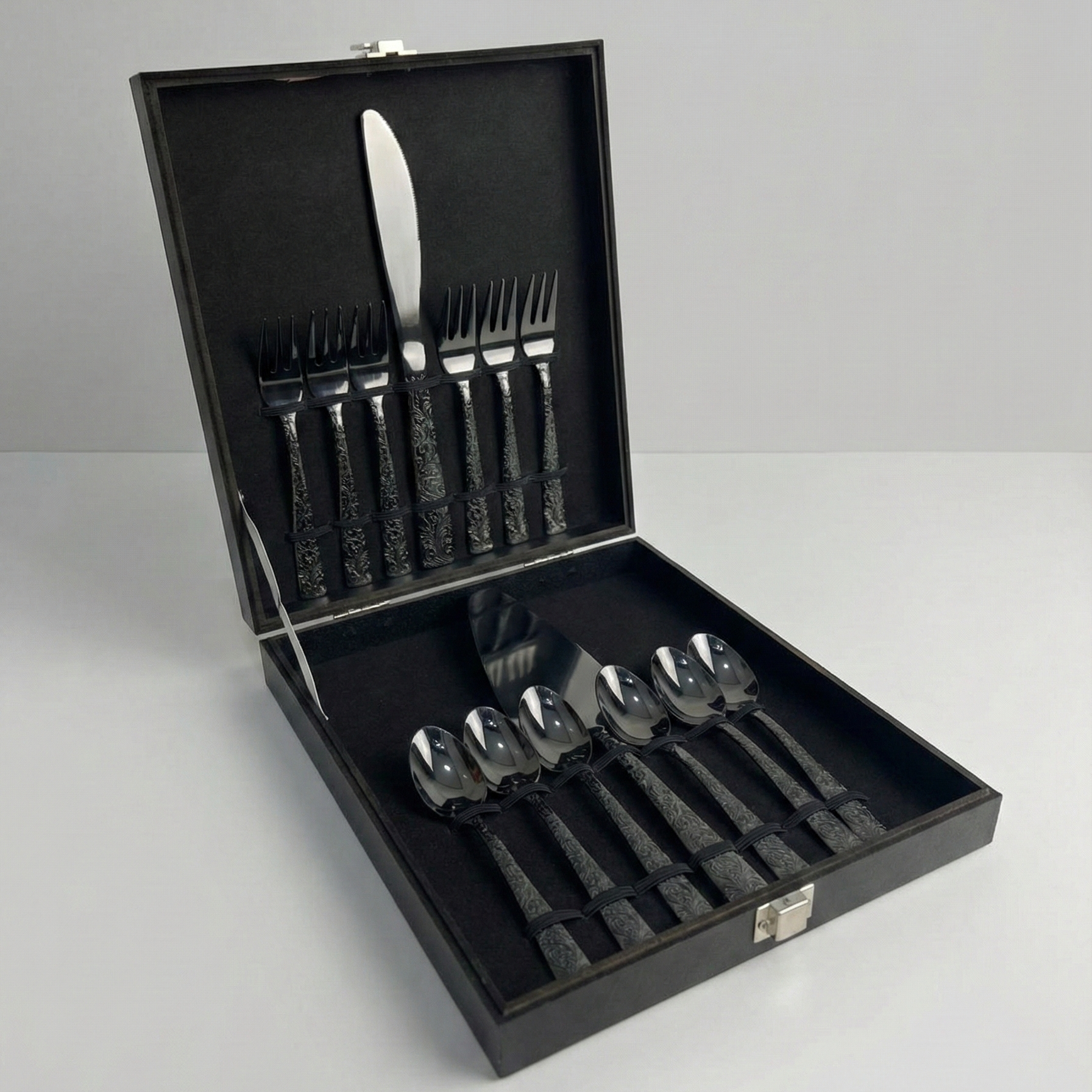 Ménagère À Gâteau 14 Pièces – Santamarta Black