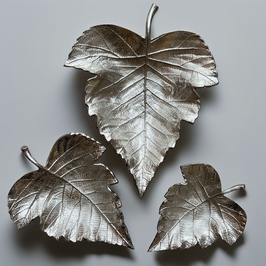 Plat Décoratif Feuille Argentée En Forme De Cœur