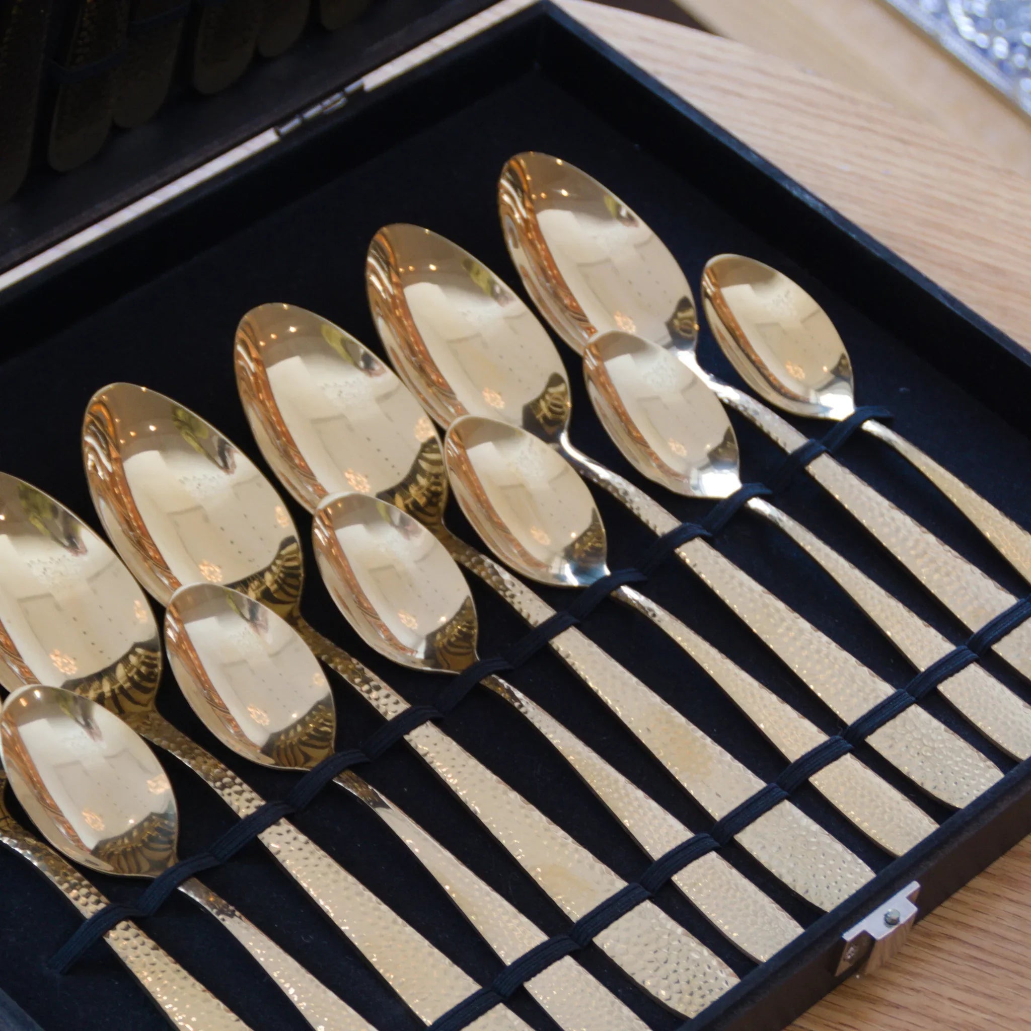 Ménagère 24 Pièces Dune Gold Pour 6 Personnes