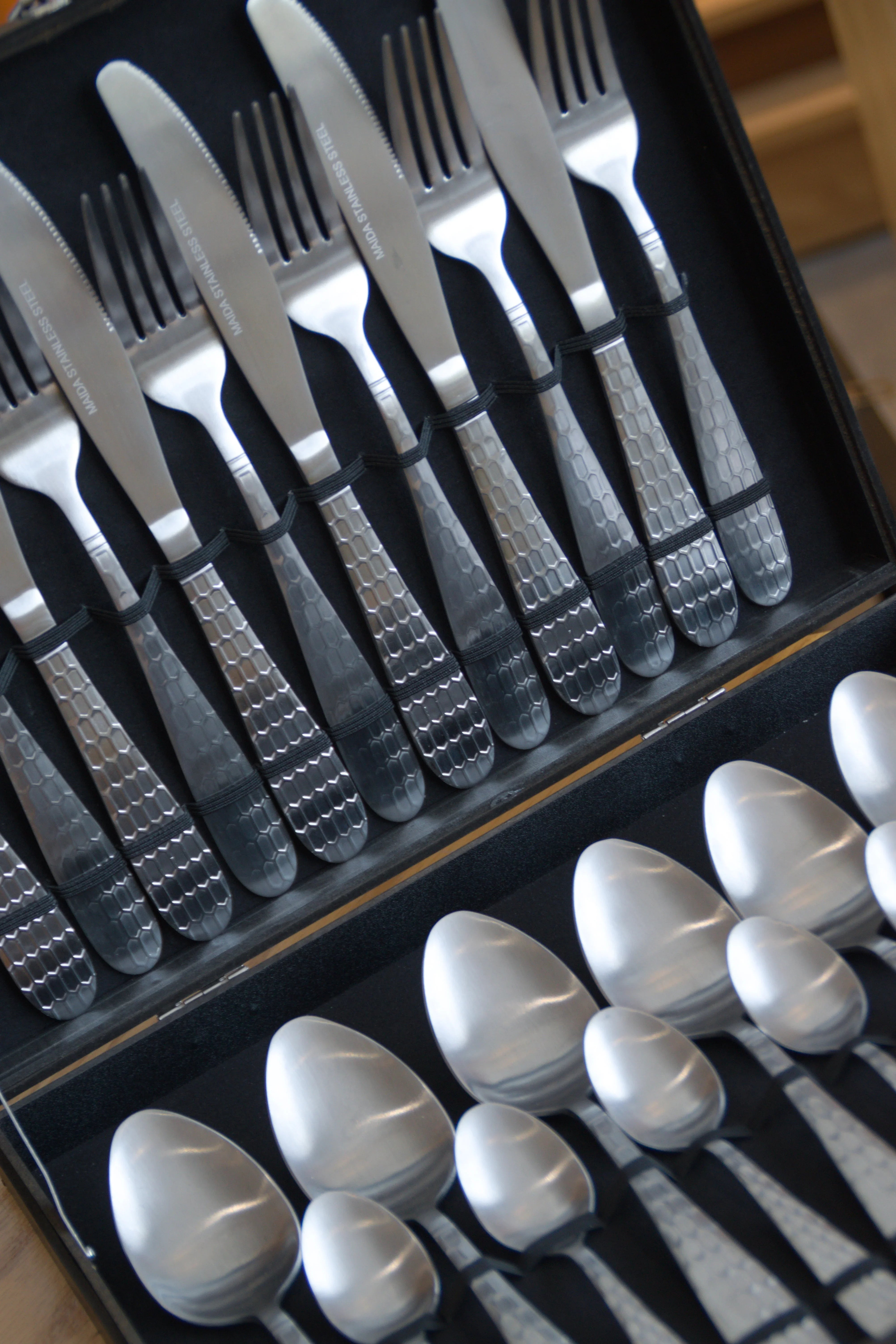 Ménagère 24 Pièces Hony Matte Pour 6 Personnes