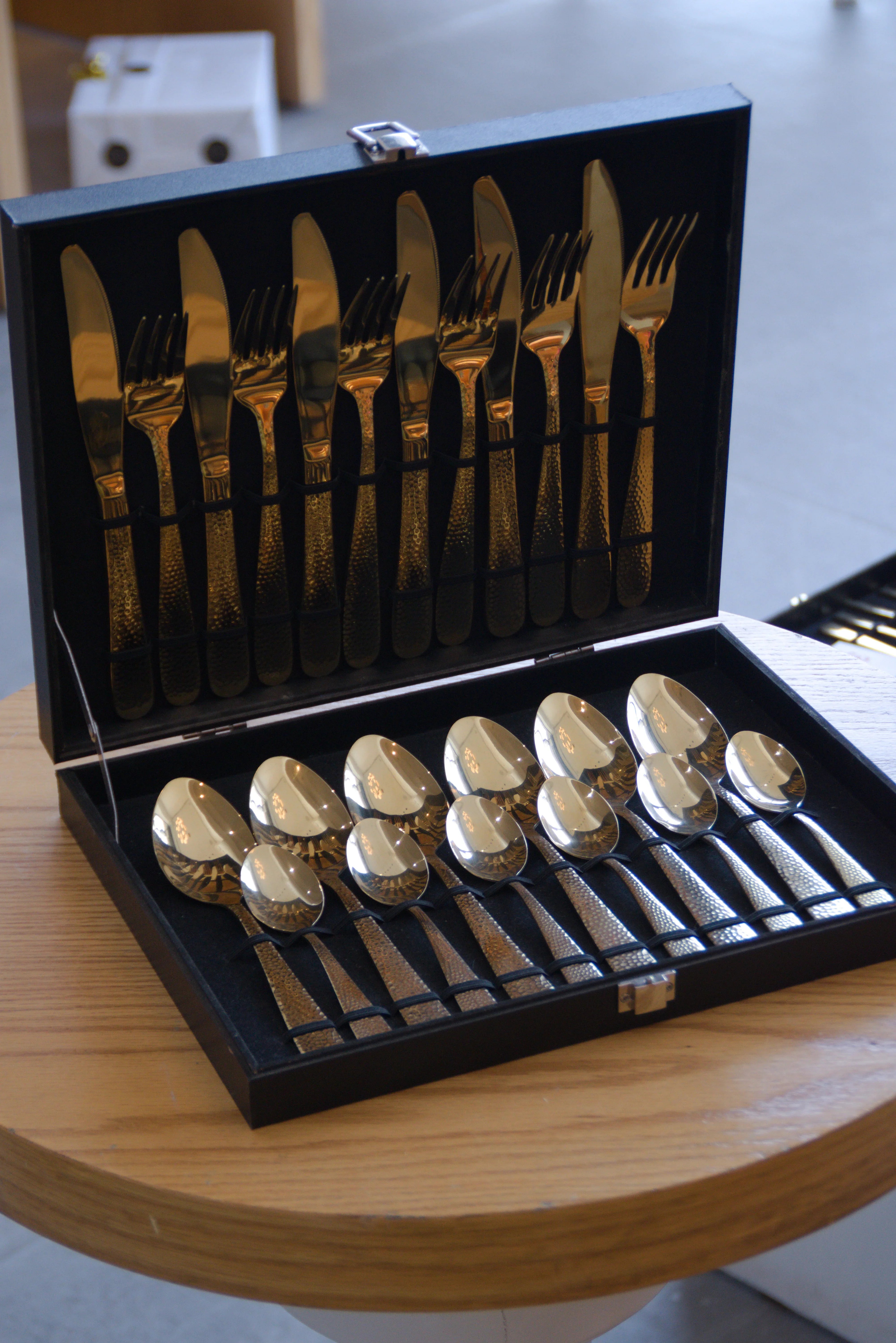 Ménagère 24 Pièces Dune Gold Pour 6 Personnes
