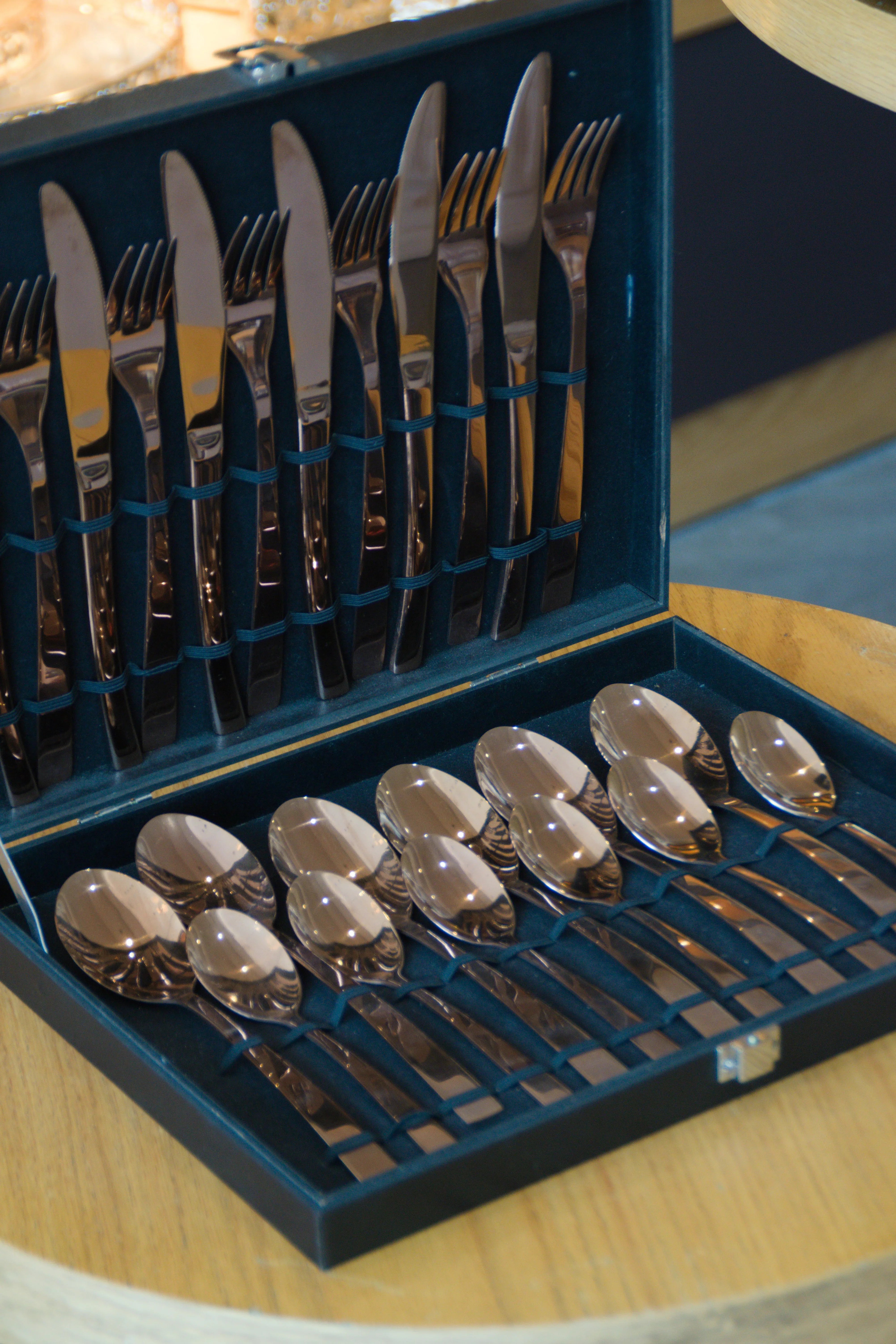 Ménagère 24 Pièces Amsterdam Silver Pour 6 Personnes