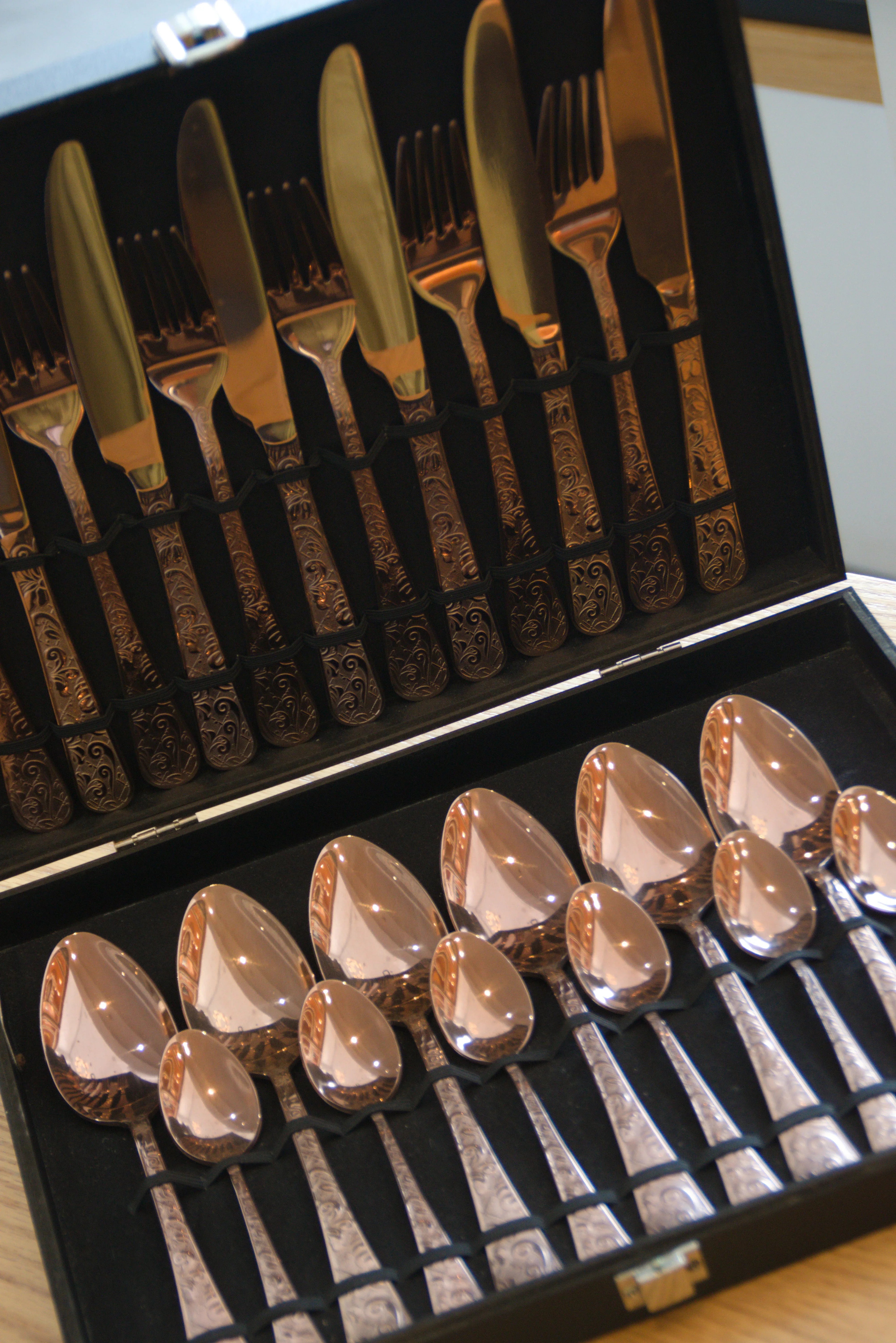 Ménagère 24 Pièces New Namish Rose Gold Pour 6 Personnes