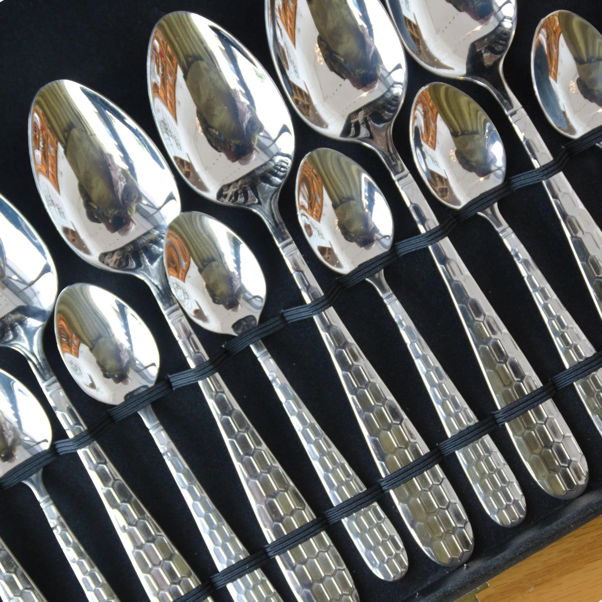 1 Ménagère 24 Pièces Hony Silver Pour 6 Personnes