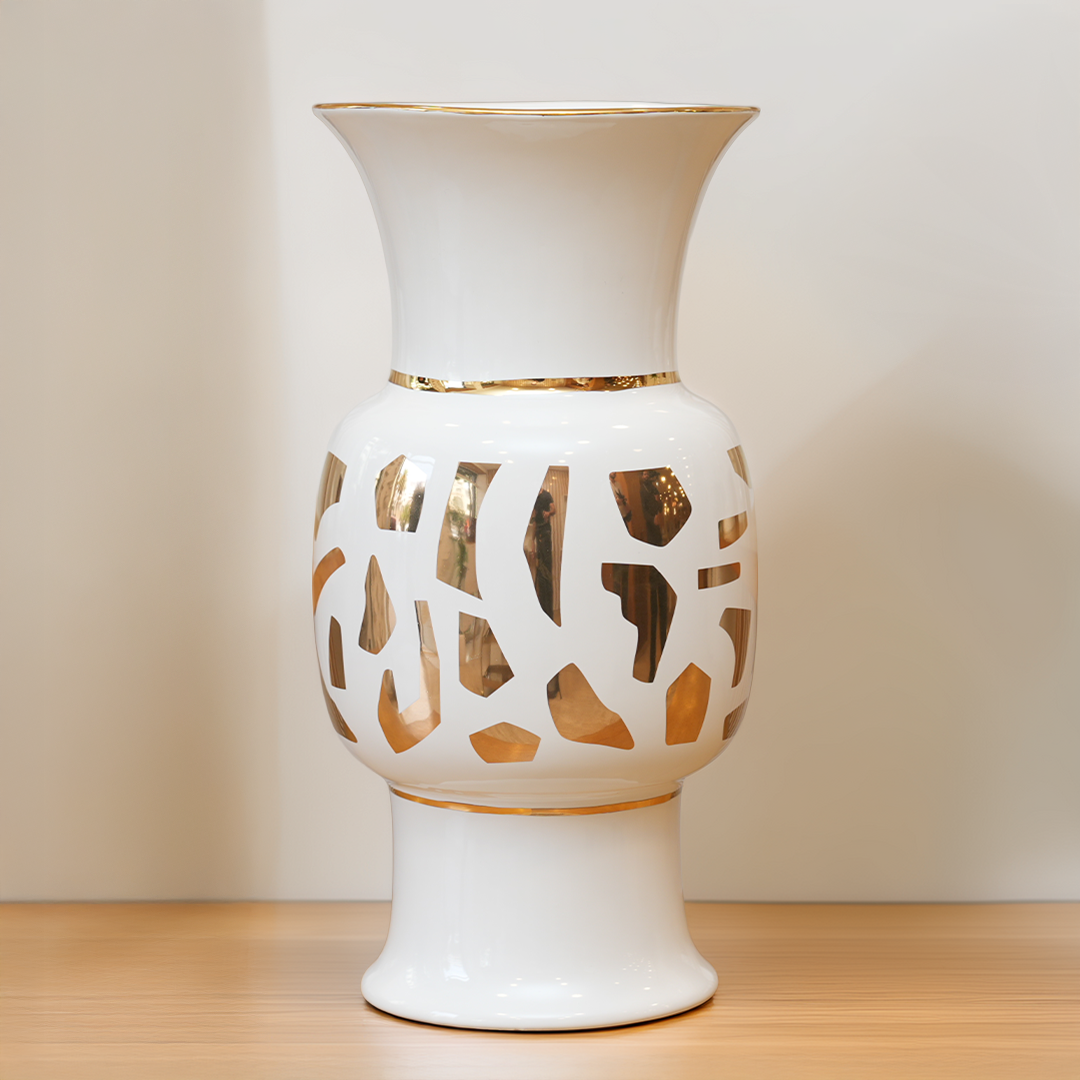 Vase Design Blanc Et Or Géant