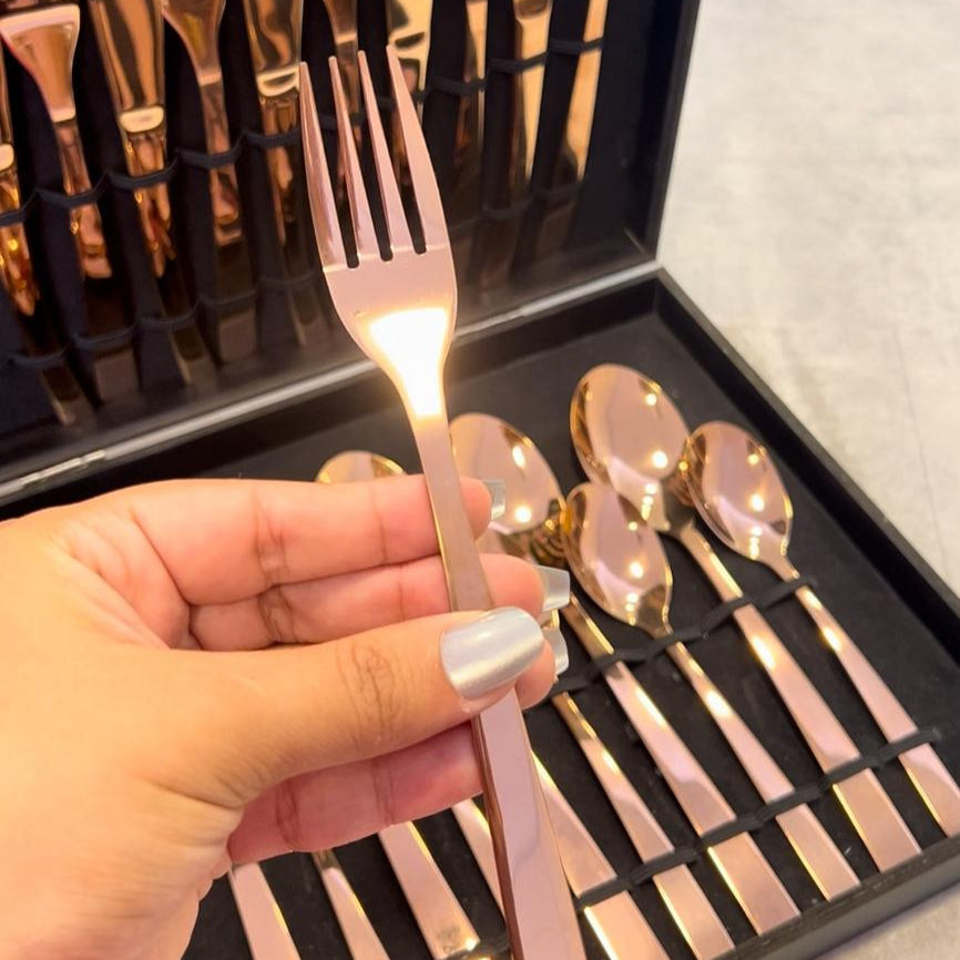 Ménagère 24 Pièces Bronze Pour 6 Personnes