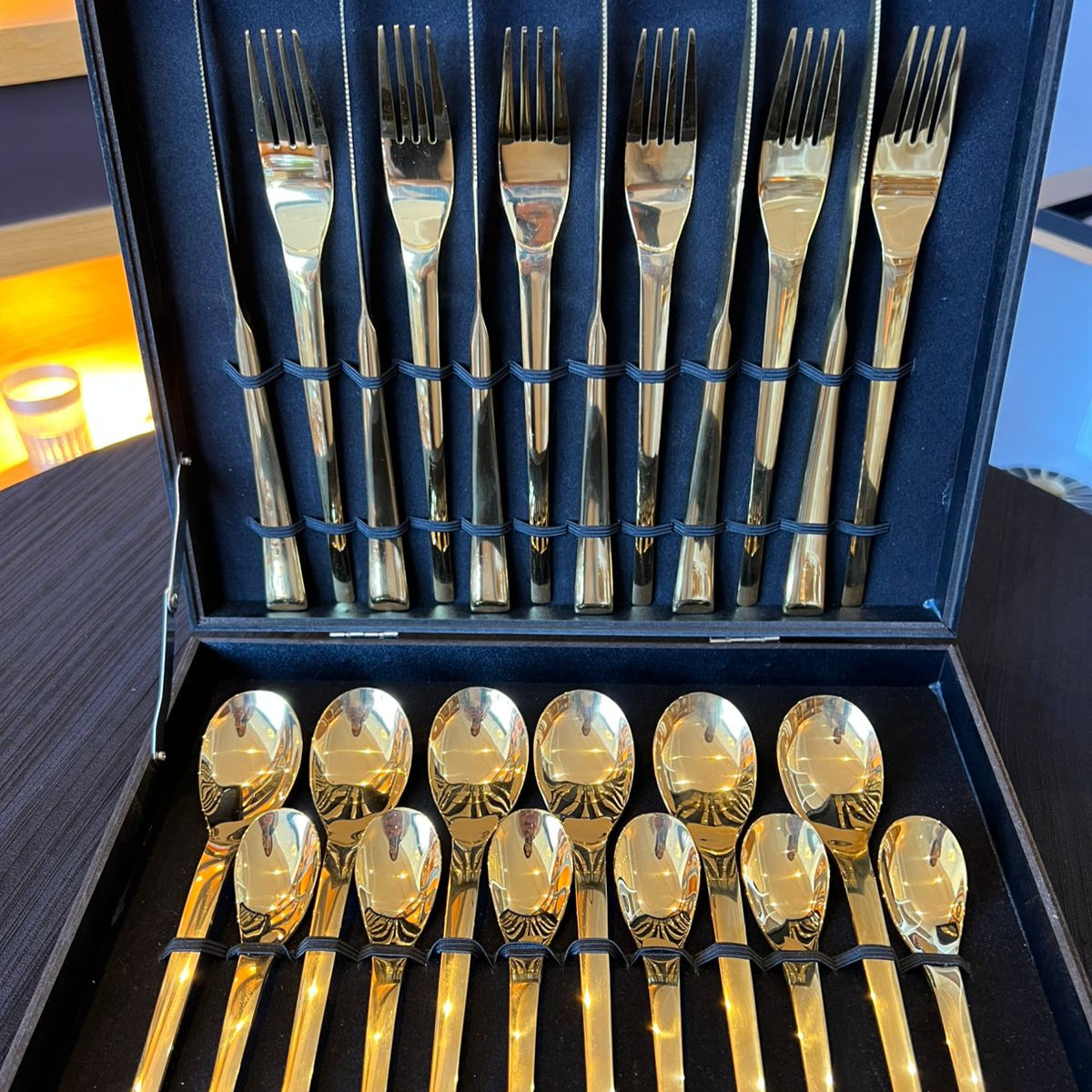 Ménagère 24 Pièces – Amsterdam Gold (Pour 6 Personnes)