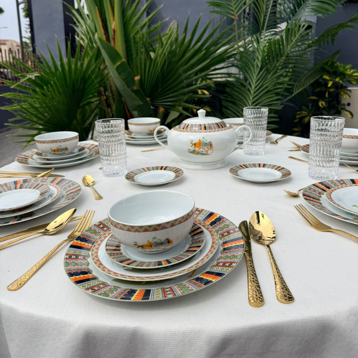 Service De Table 49 Pièces – Collection Chameau
