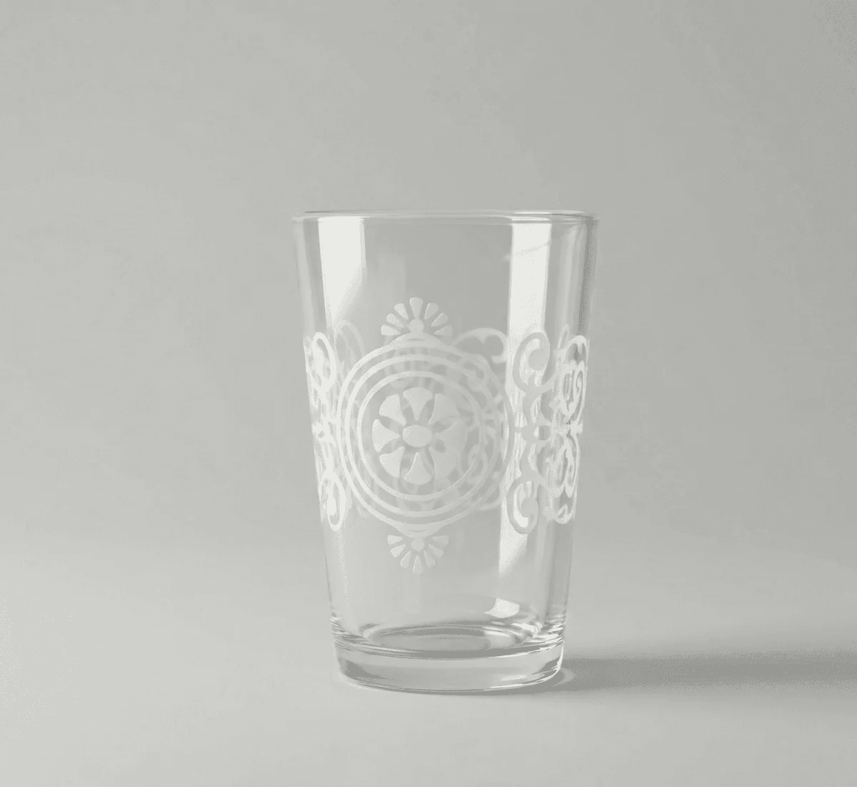 6 Verres A The Motif